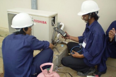Thợ điều hòa - Nghe điện đàm là hét giá